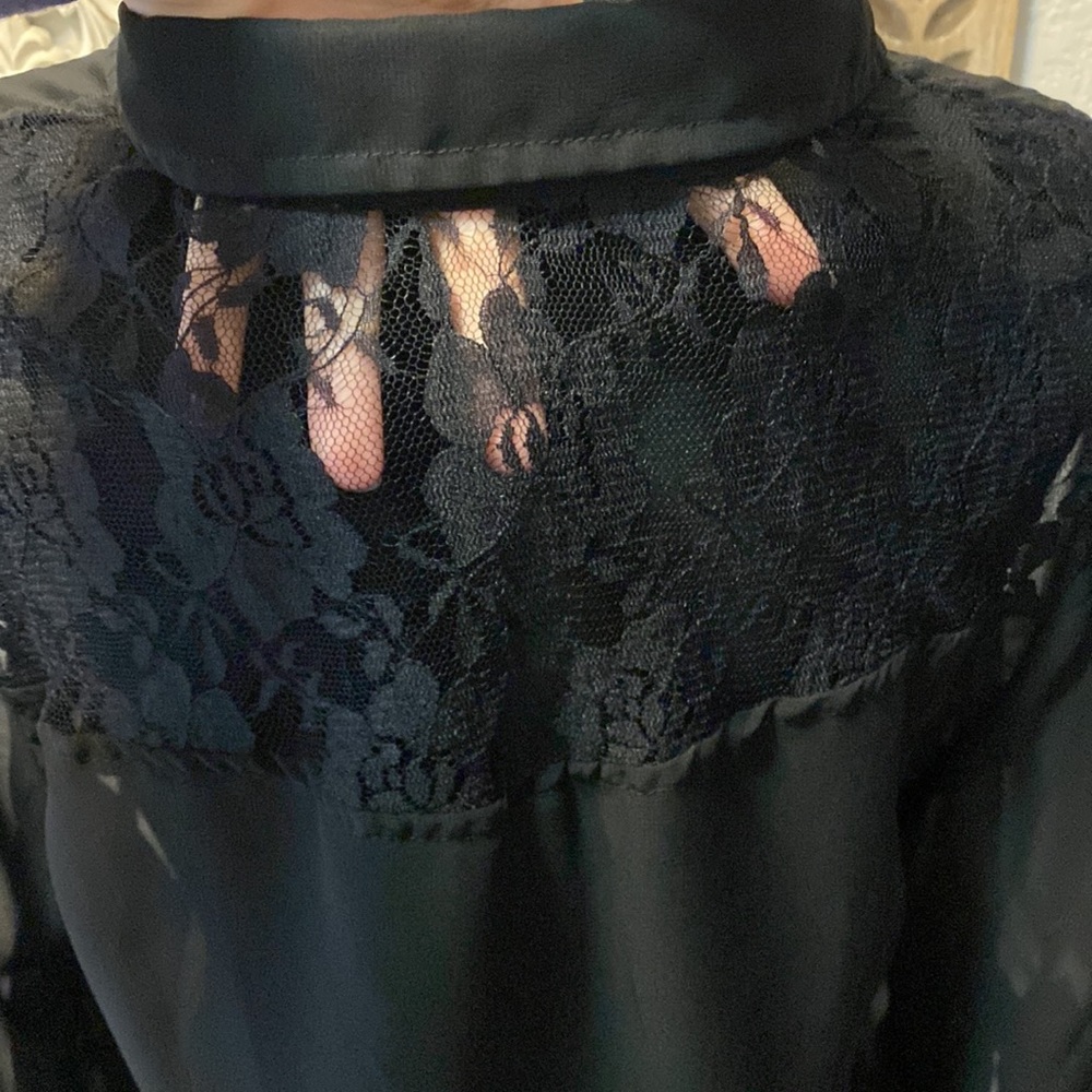 LEI sheer and lace black top size XL - Picture 5 of 8